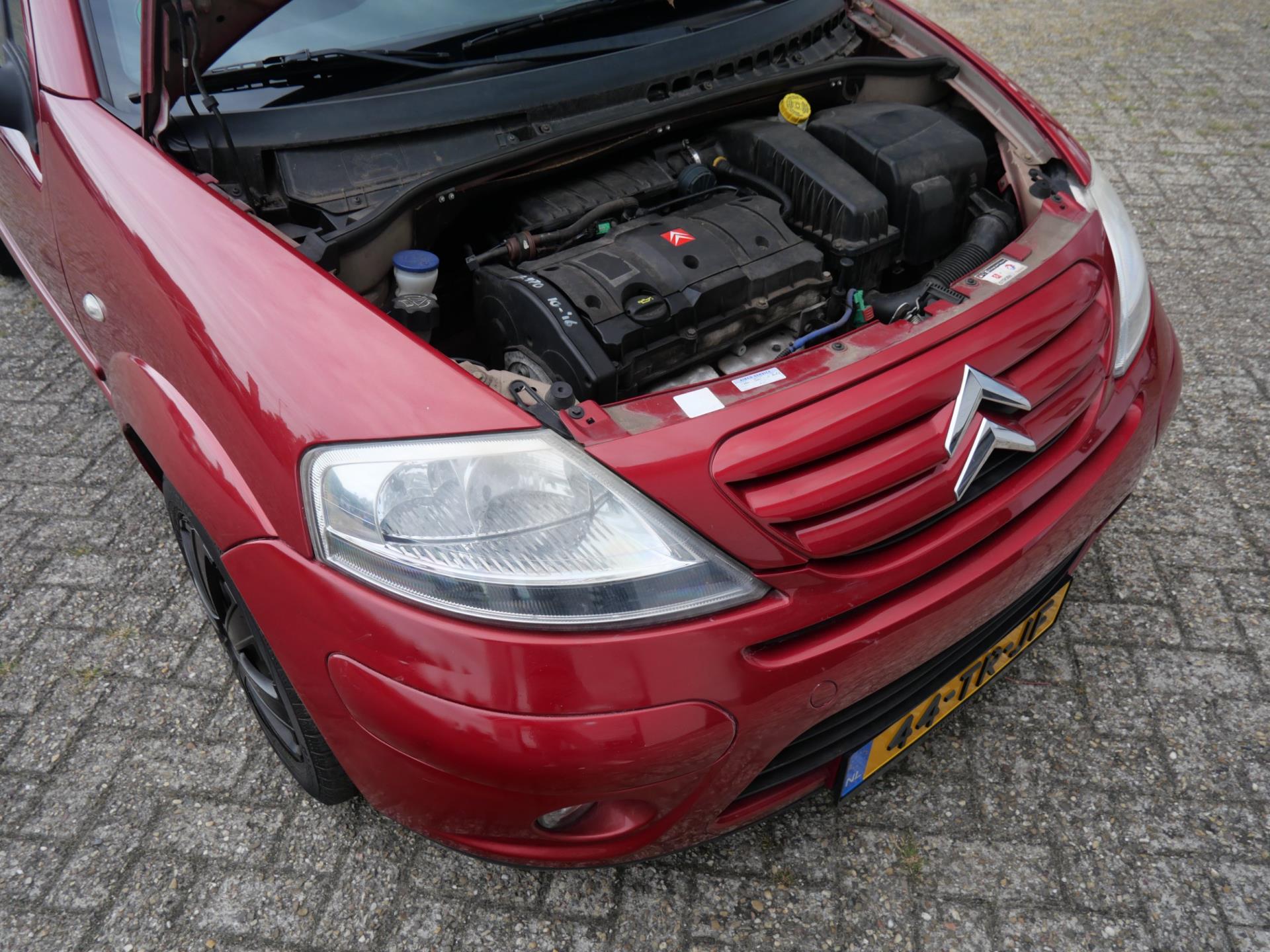 47407424-17.jpg