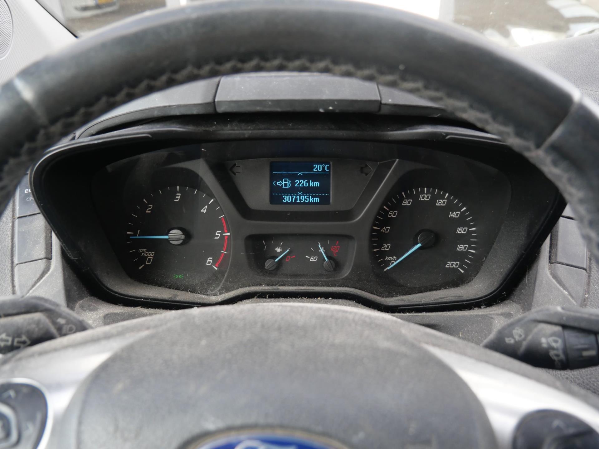 47463159-8.jpg