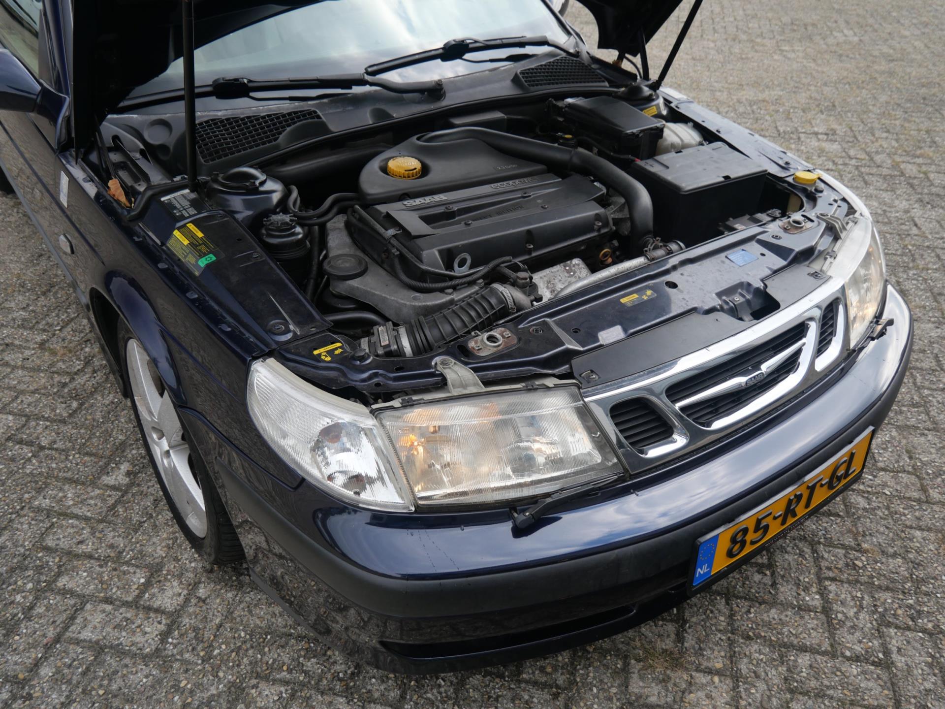 47962860-16.jpg