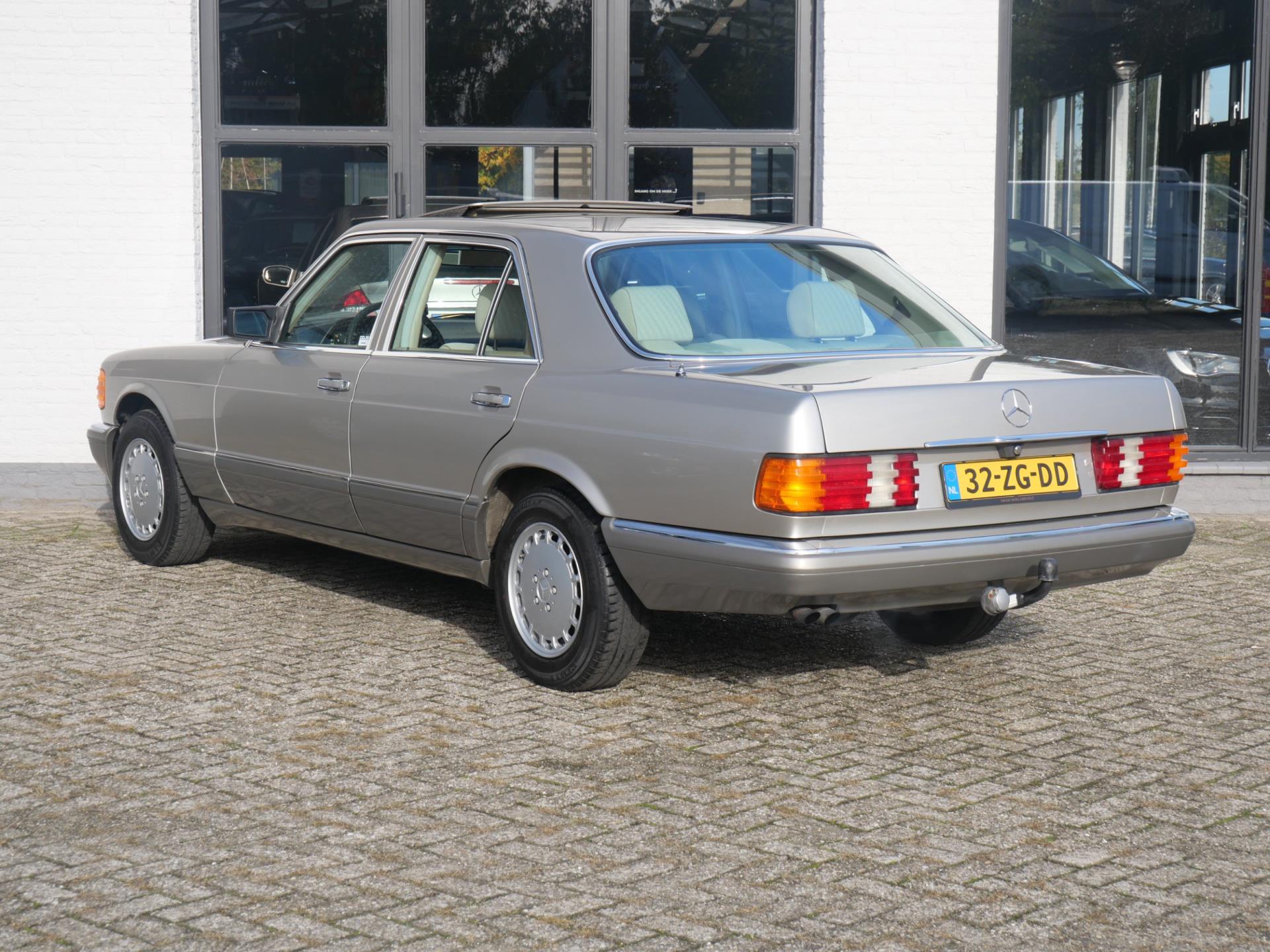 48235151-1.jpg
