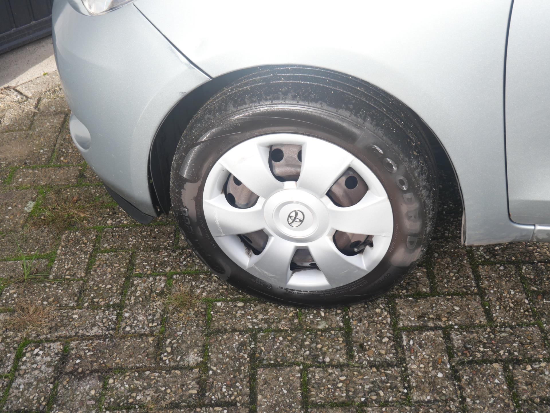 48699498-13.jpg
