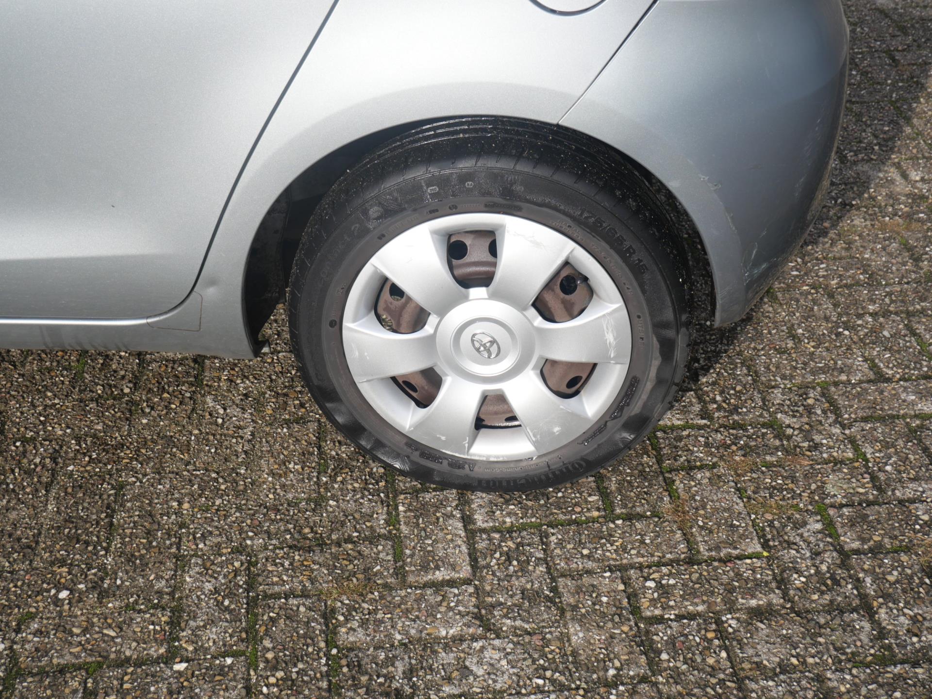 48699498-14.jpg